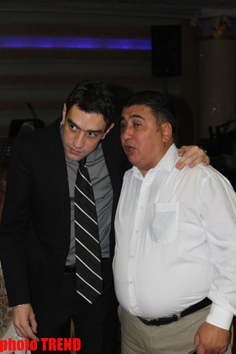 Emil Bədəlov ilin toyunu çaldırdı (FOTO)